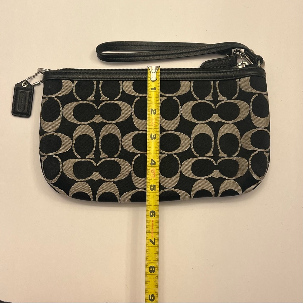Coach Monogram Mini Shoulder Bag‎ (excellent condition) - Picture 9 of 9